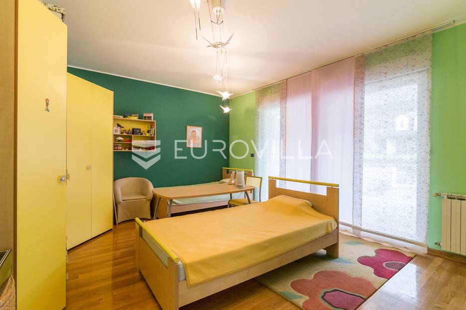 Casa In vendita -  Donja Dubrava