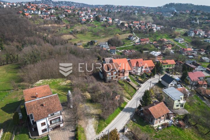 Działka na sprzedaż 8984 m² – Kustošija