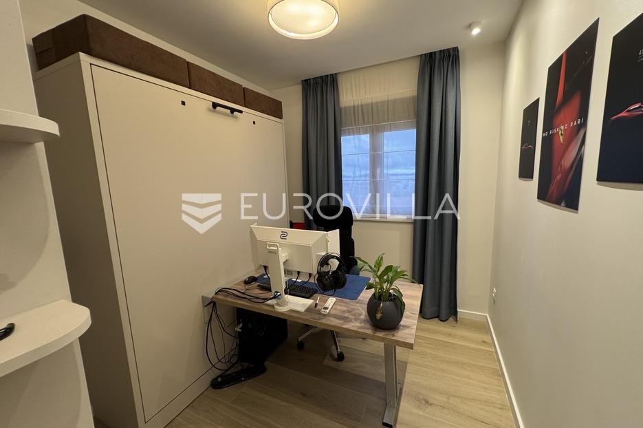 Appartamento In vendita - Splitsko-dalmatinska Kaštela