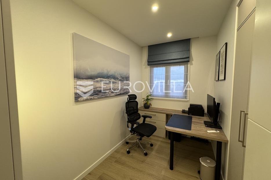 Appartamento In vendita - Splitsko-dalmatinska Kaštela