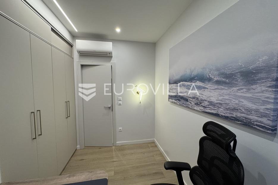 Appartamento In vendita - Splitsko-dalmatinska Kaštela
