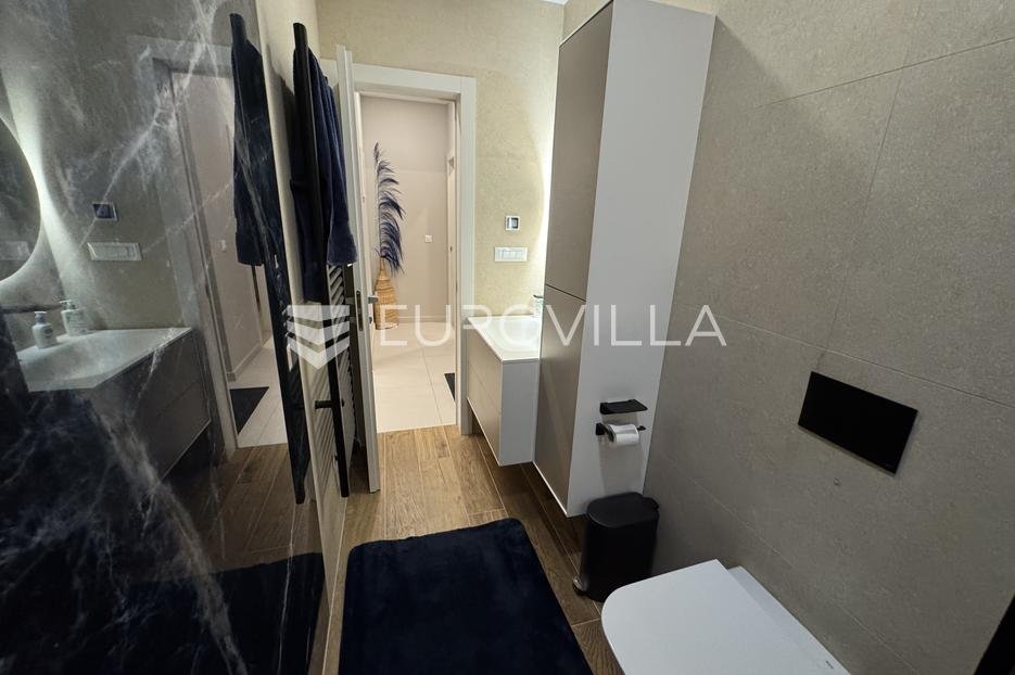 Appartamento In vendita - Splitsko-dalmatinska Kaštela
