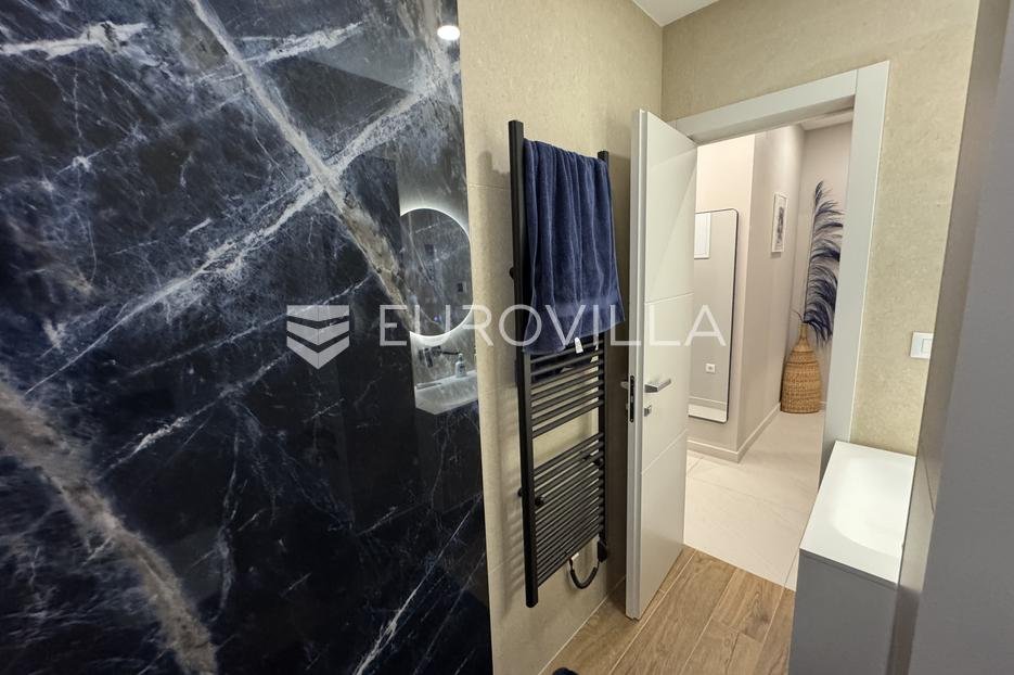 Appartamento In vendita - Splitsko-dalmatinska Kaštela