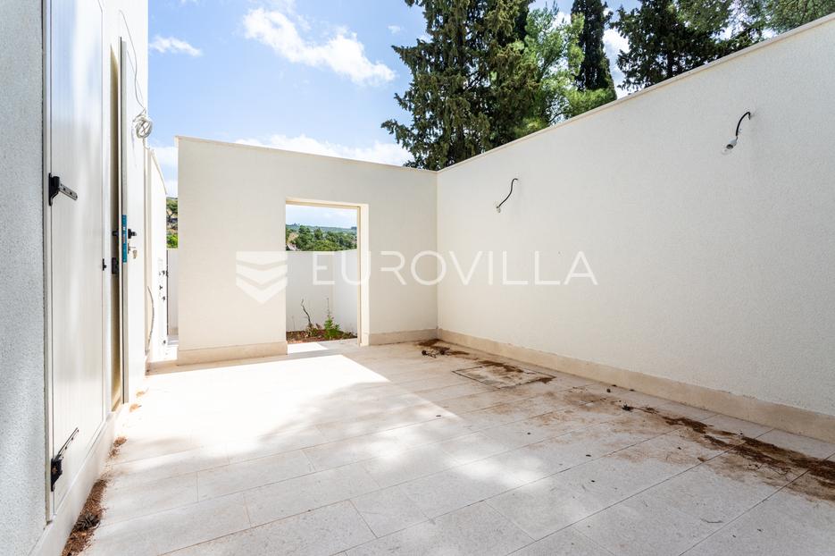 Casa In vendita -  Milna