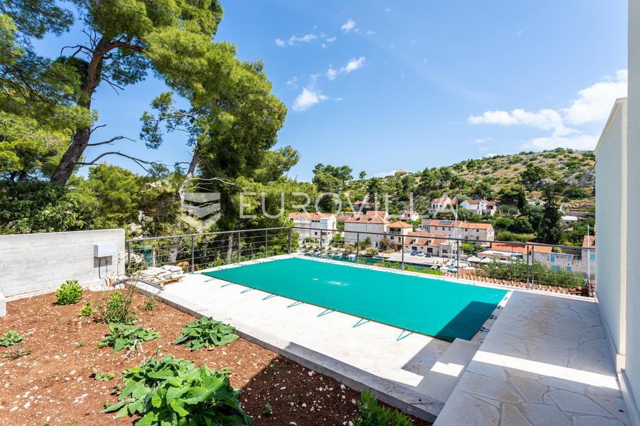 Casa In vendita -  Milna