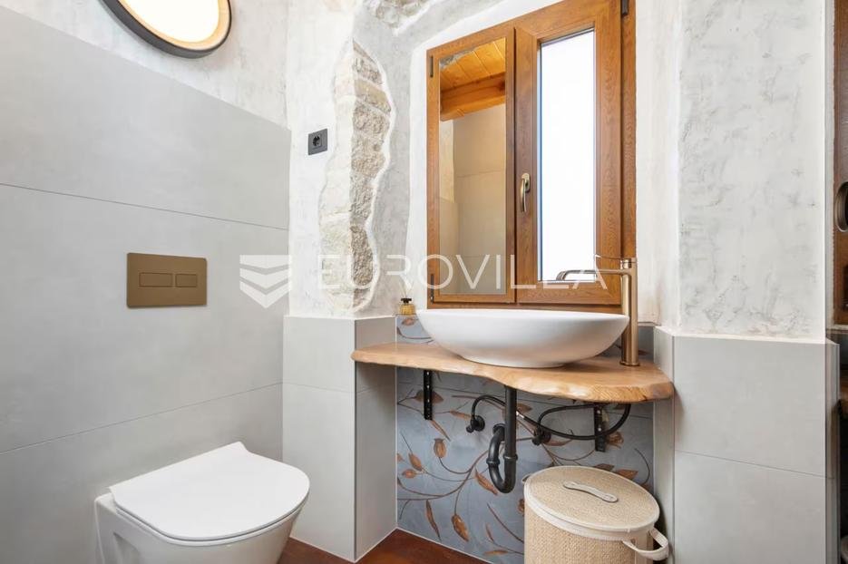 House For rent - Istarska Svetvinčenat