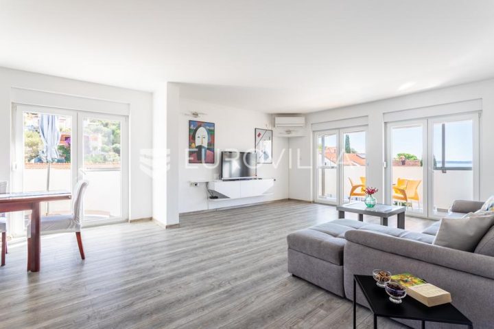 Dom na predaj 300 m² – Okrug Gornji