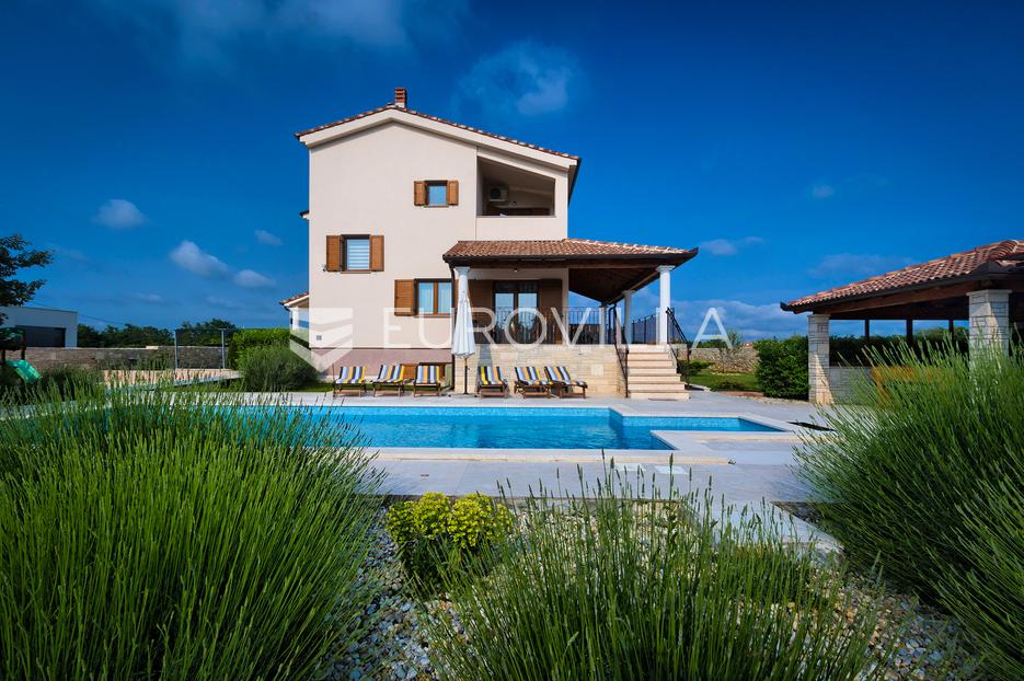 Maison À vendre -  Svetvinčenat