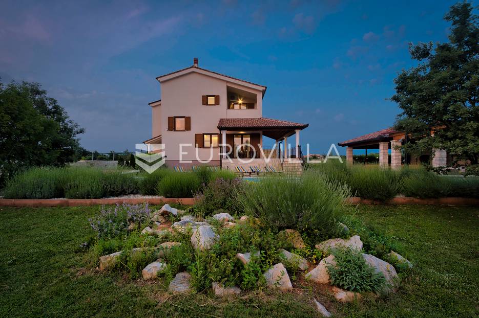 Maison À vendre -  Svetvinčenat