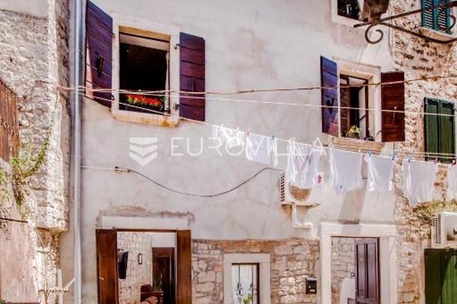 Appartamento In vendita - Istarska Rovinj