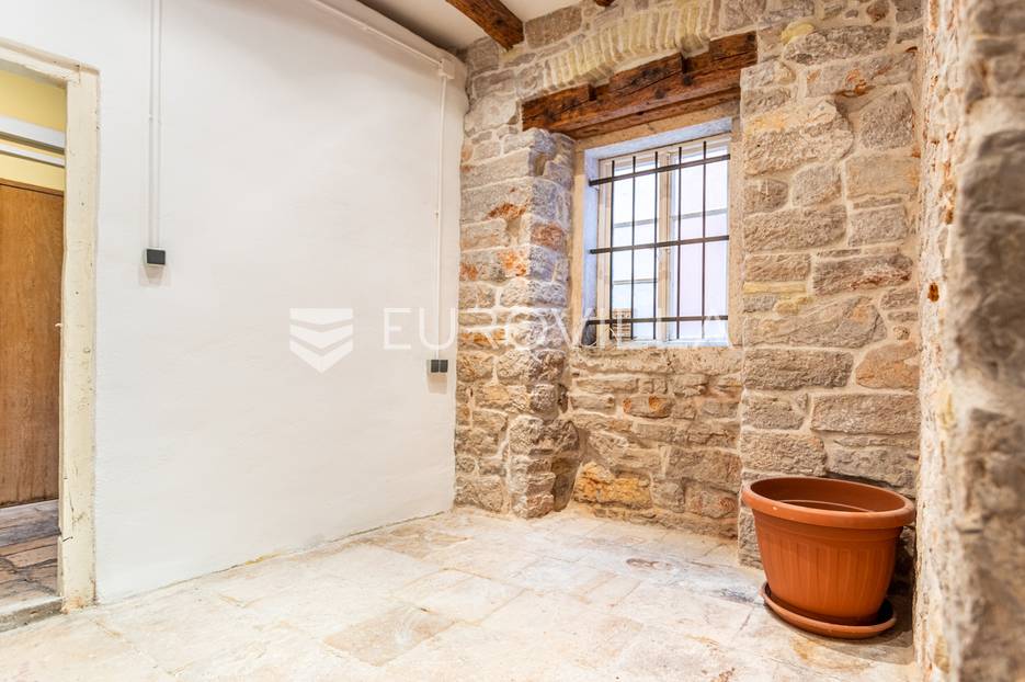 Flat For sale - Šibensko-kninska Šibenik