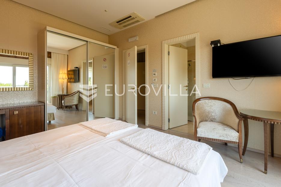 Hotel Na prodaju -  Medulin