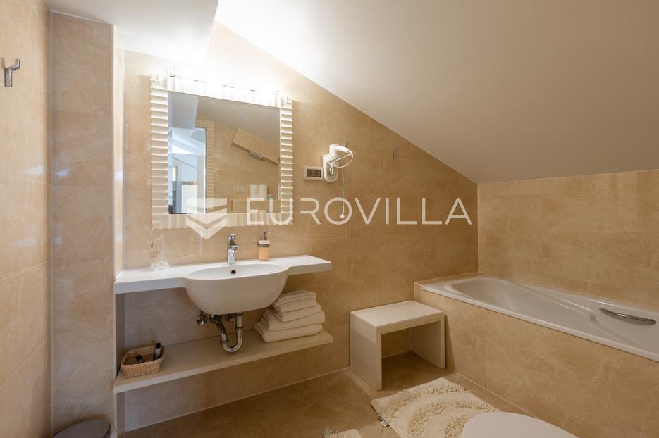 Hotel Na prodaju -  Medulin