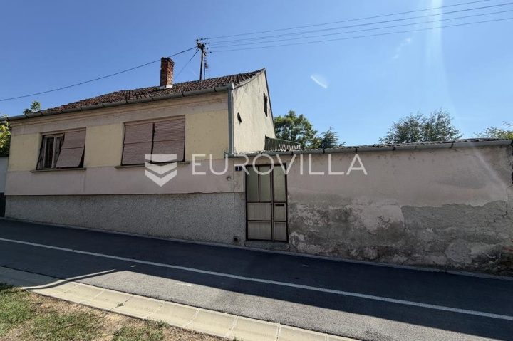 Maison à vendre 130 m² – Đakovo