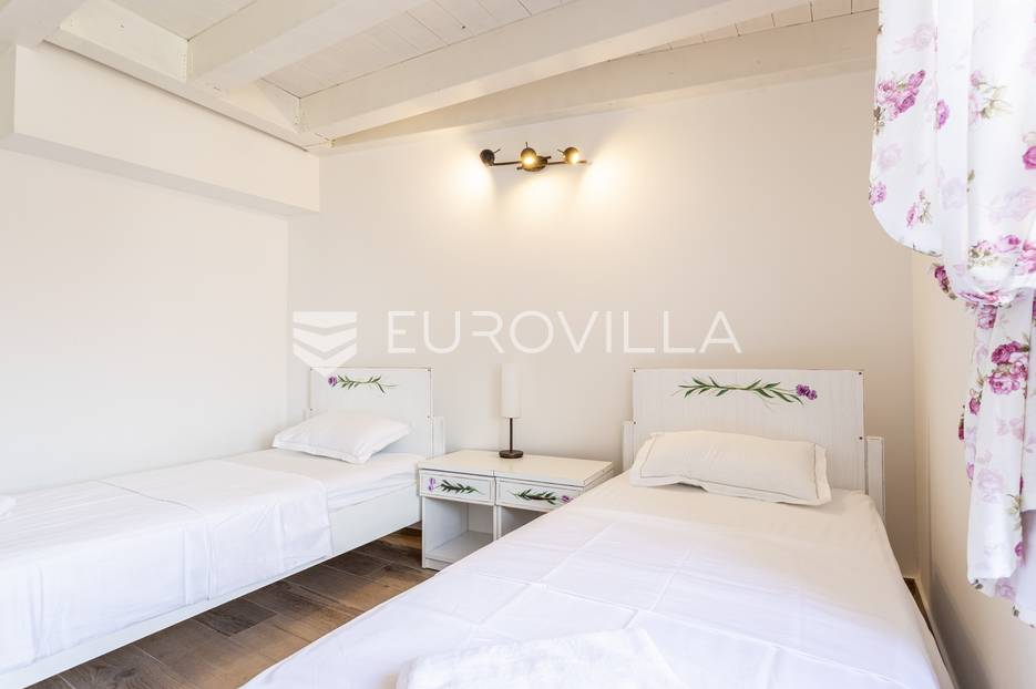 Maison À vendre -  Stari Grad