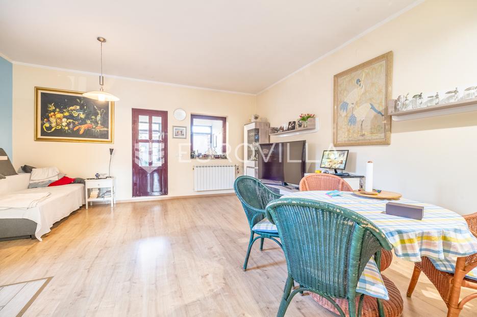 Maison À vendre -  Maksimir