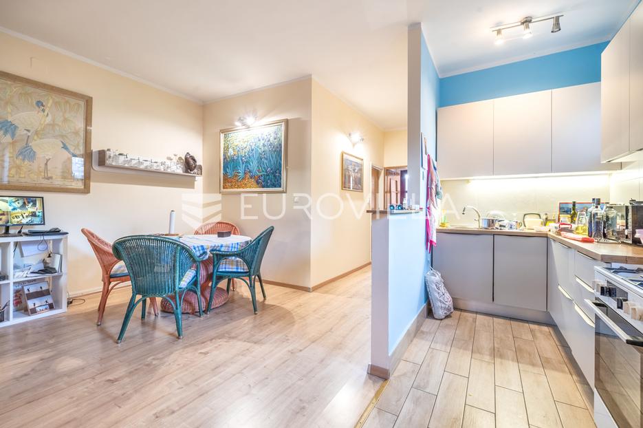 Maison À vendre -  Maksimir