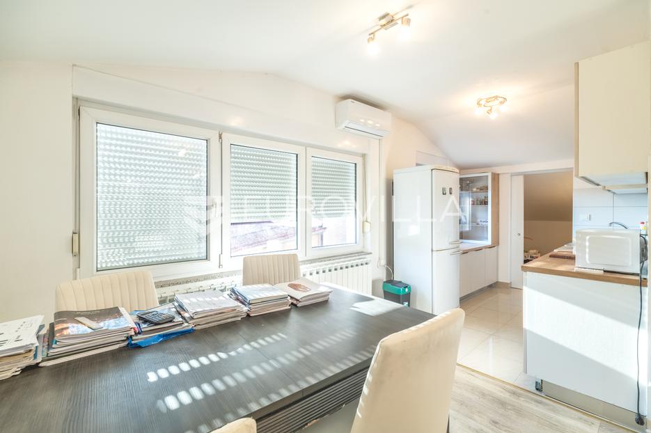 Maison À vendre -  Maksimir