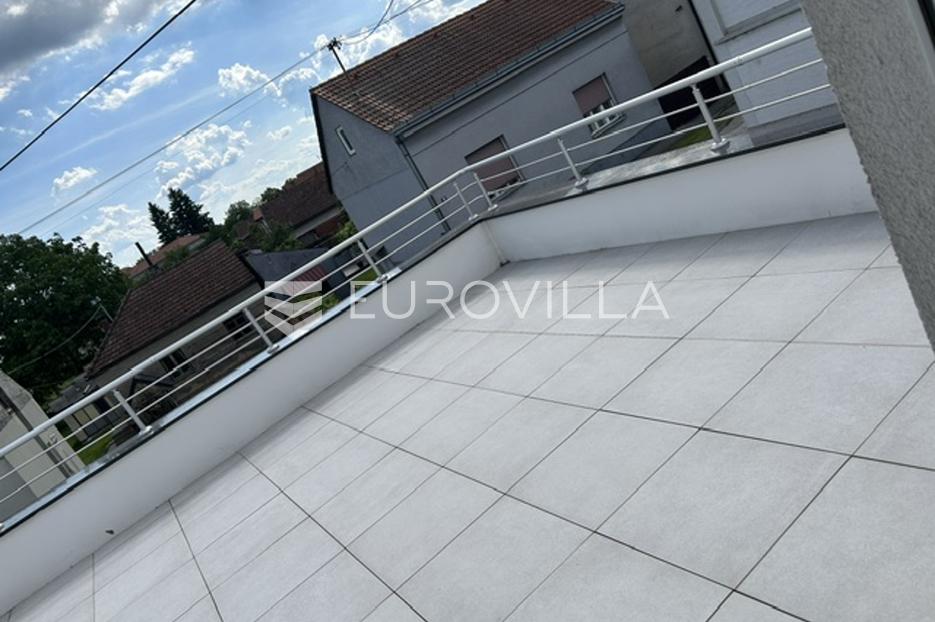 Dom Na sprzedaż - Brodsko-posavska Nova Gradiška
