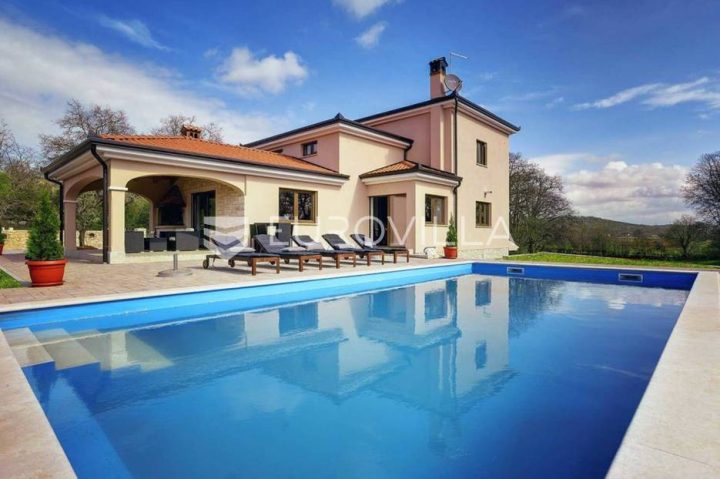 Maison à vendre 400 m² – Rovinjsko Selo
