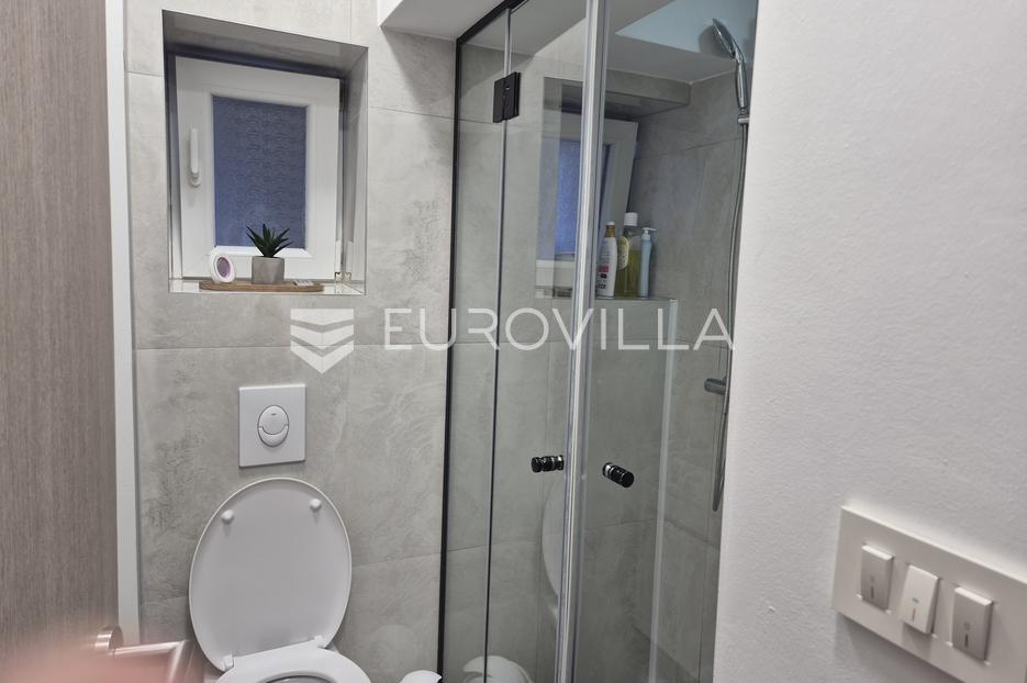 Flat For sale -  Donji Grad