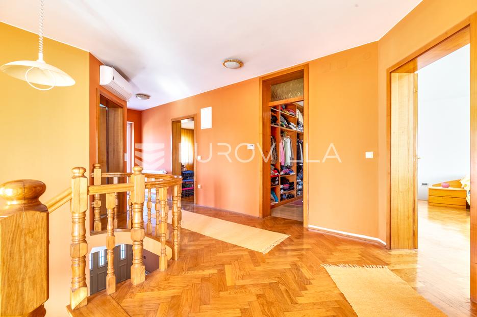 Kuća Na prodaju -  Velika Gorica