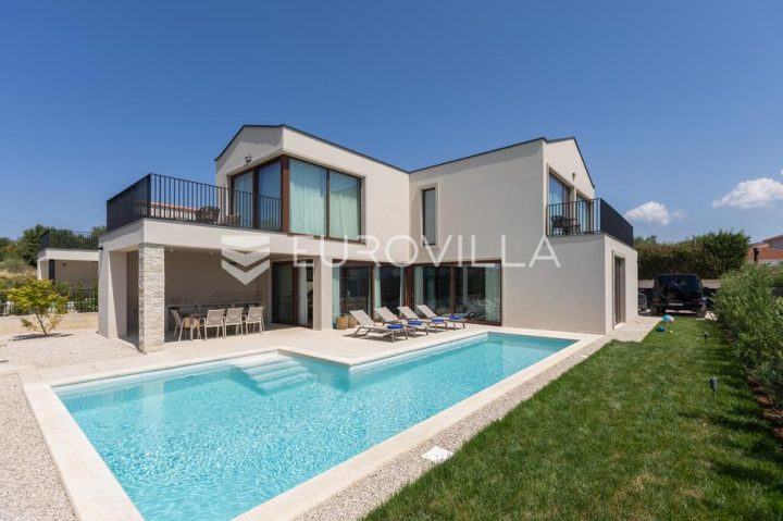 Maison à vendre 212 m² – Vabriga