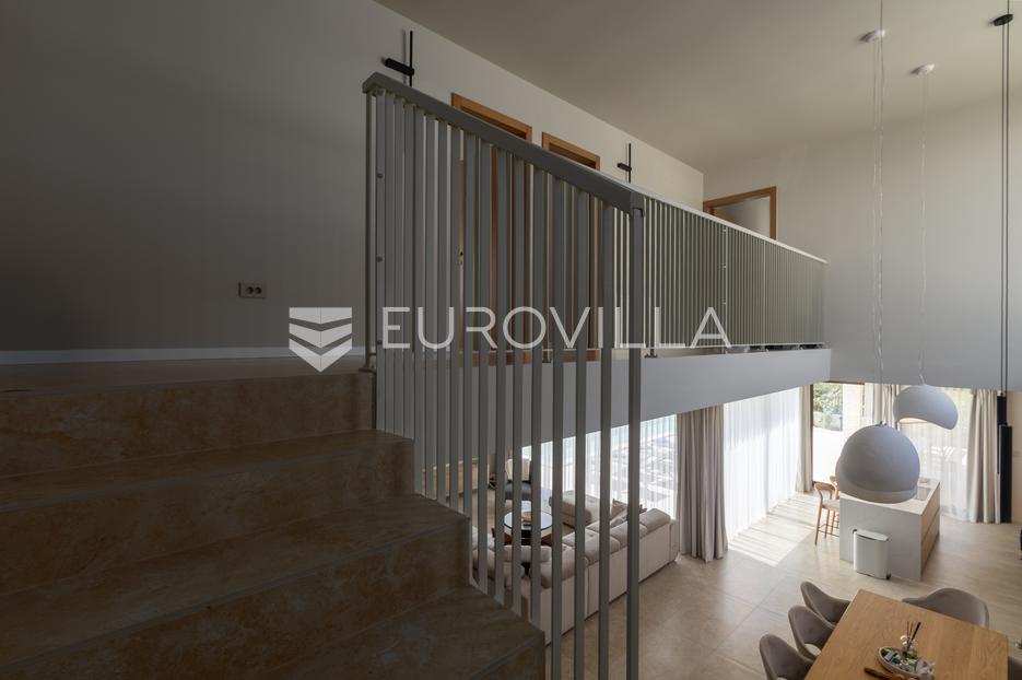 Dům Na prodej - Istarska Tar-Vabriga