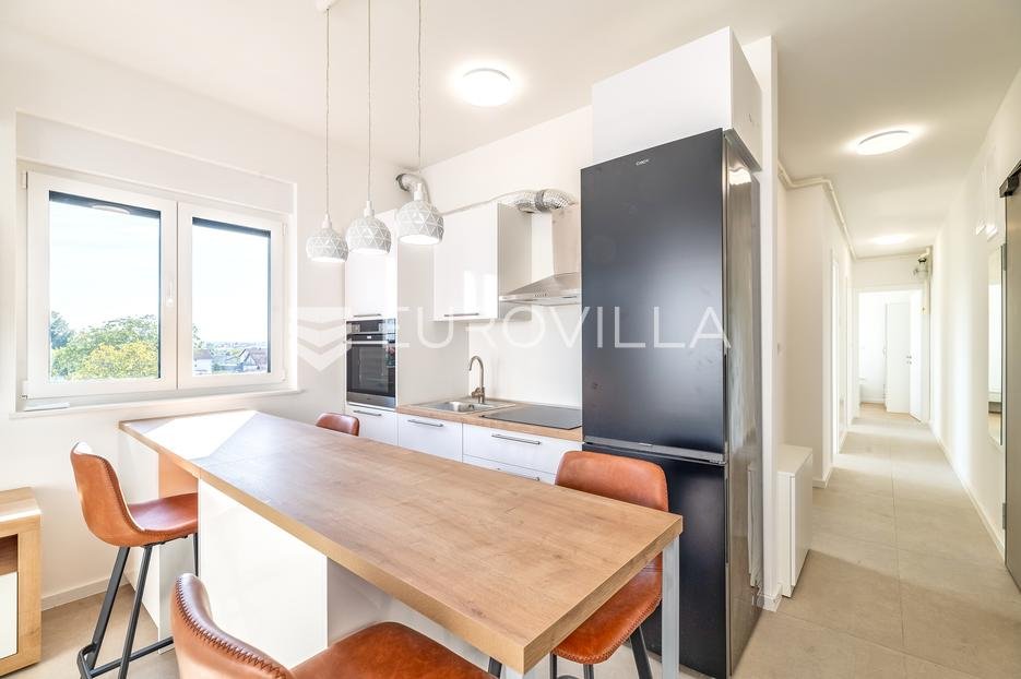 Appartement À louer - Grad Zagreb Donja Dubrava
