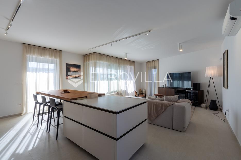 Maison À vendre -  Kaštelir-Labinci