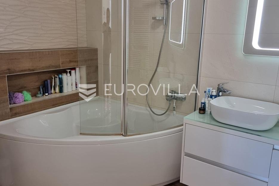 Appartement À vendre -  Donji Grad