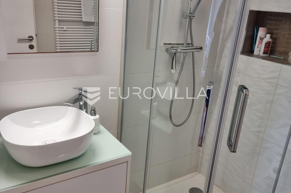 Apartma Naprodaj - Grad Zagreb Donji Grad