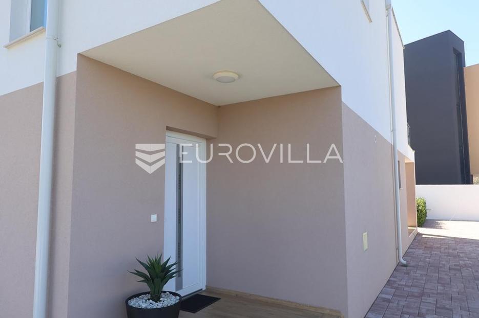 House For sale - Zadarska Nin