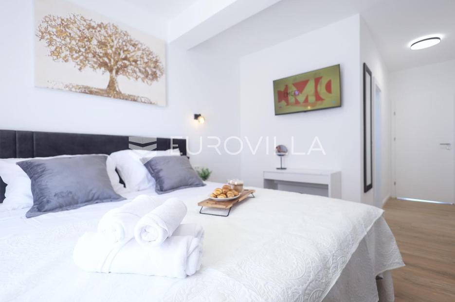 House For sale - Zadarska Nin