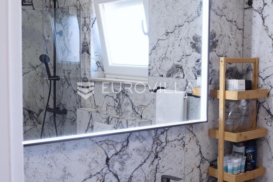 House For sale - Zadarska Nin