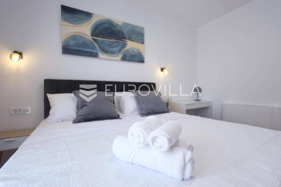 House For sale - Zadarska Nin