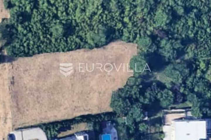 Terreno in vendita 1806 m² – Markuševec