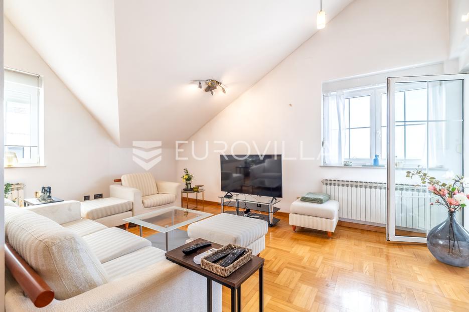 Apartmán Na prodej -  Črnomerec