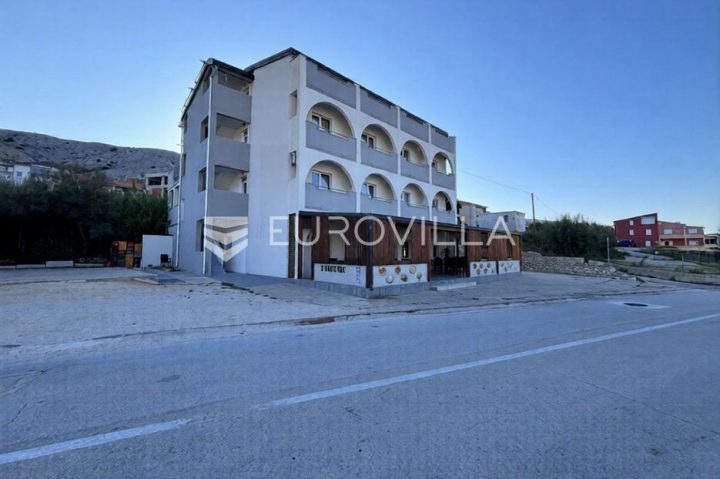 Hotel zu verkaufen 750 m² – Pag