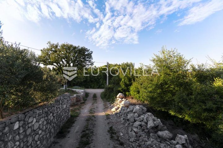 Terreno in vendita 562 m² – Hlapa