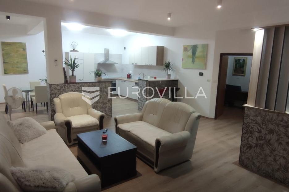 Apartment Zu verkaufen -  Pula