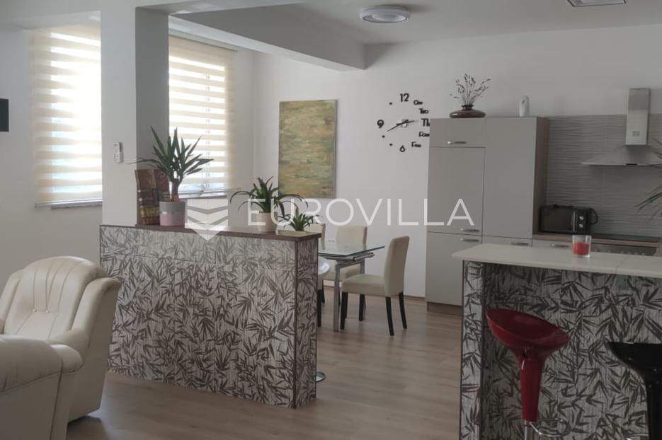Apartment Zu verkaufen -  Pula