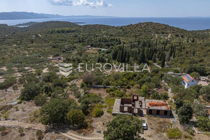 Zemljište na prodaju 1150 m² – Lovište