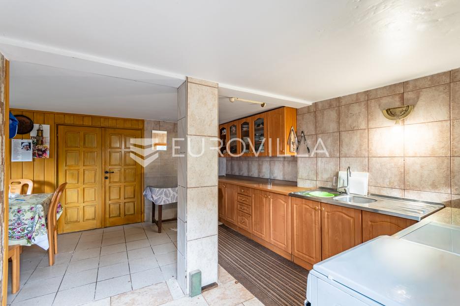 Dům Na prodej -  Ljubešćica