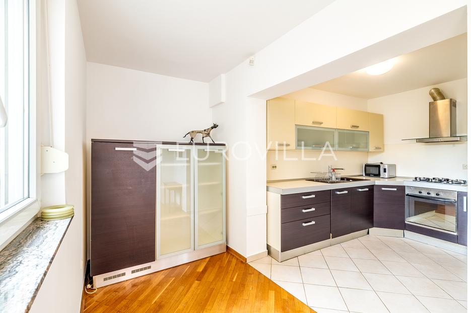 Appartement À vendre -  Maksimir
