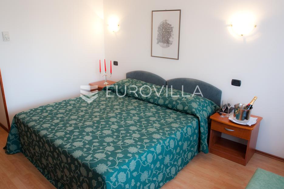 Hotel Na prodaju -  Novigrad