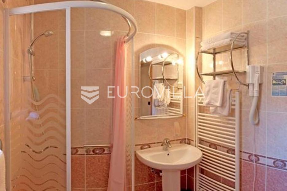 Hotel Na prodaju -  Novigrad