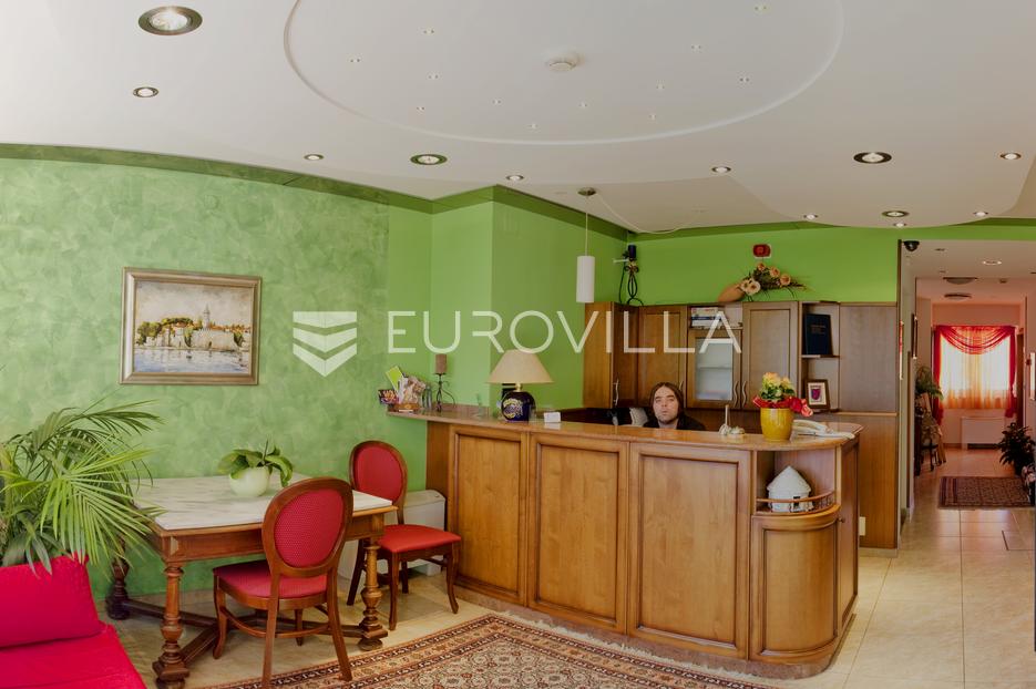 Hotel Na prodaju -  Novigrad