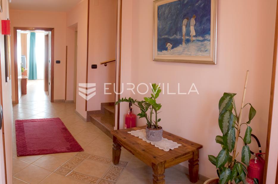 Hotel Na prodaju -  Novigrad