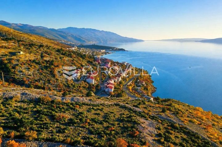 Land for sale 6359 m² – Krivi Put
